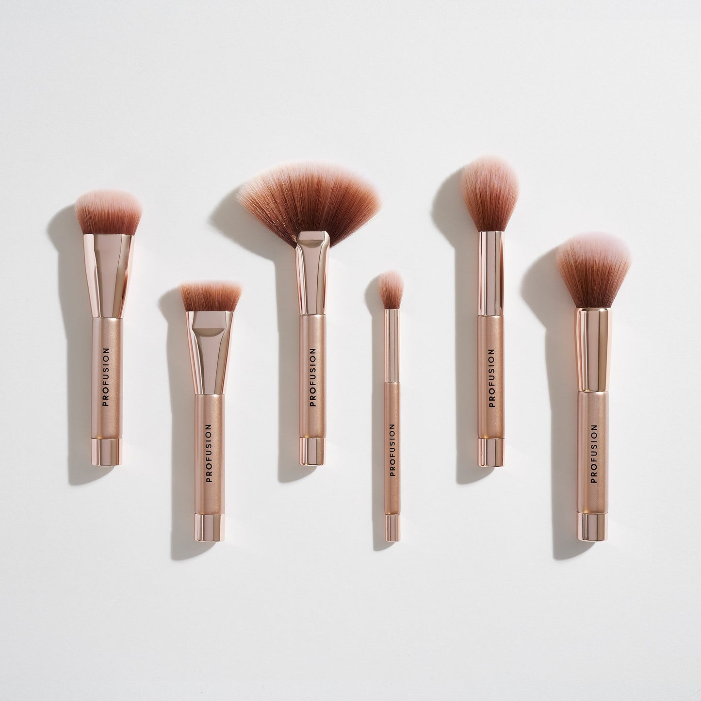 MAGNETIX | EYESHADOW BLENDER BRUSH | makeup blender brush